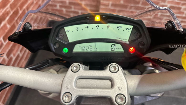 Ducati Monster 1100 Evo ABS DTC